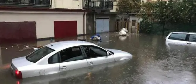Temporali, grandinate e vento: allerta meteo in Calabria (FOTO/VIDEO)