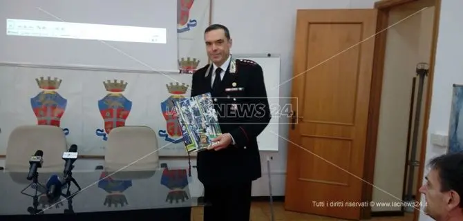 Catanzaro, presentato il calendario dei carabinieri 2018 (VIDEO)
