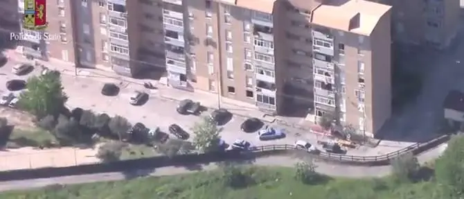Catanzaro, armi e droga in viale Isonzo: un arresto (VIDEO)