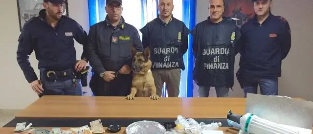 Due giovani fratelli arrestati a Rossano per spaccio di stupefacenti
