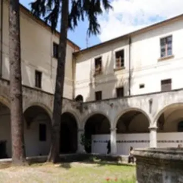 Cosenza, al chiosco san Domenico la mostra “Visioni, i colori della mia Terra”