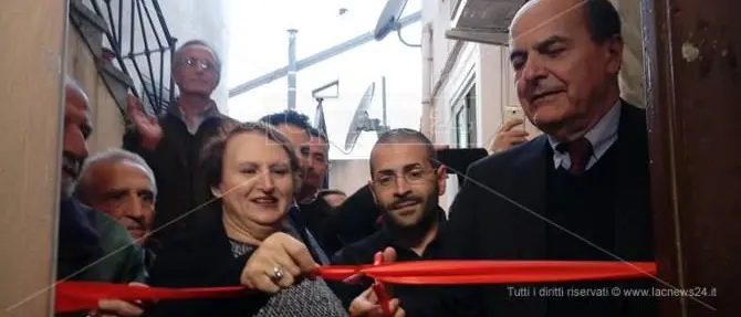 Catanzaro, Bersani inaugura la sede politica di Art 1-Mdp: «Riprendiamo il cammino»