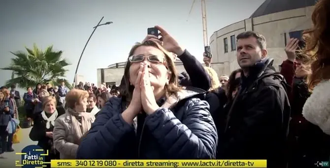 I fedeli vedono Mamma Natuzza nel cielo: «È un suo segno» (VIDEO)