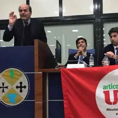 Bersani e Stumpo a Reggio chiudono al Pd e proseguono la campagna acquisti (VIDEO)