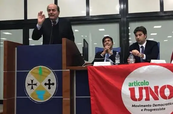 Bersani e Stumpo a Reggio chiudono al Pd e proseguono la campagna acquisti (VIDEO)