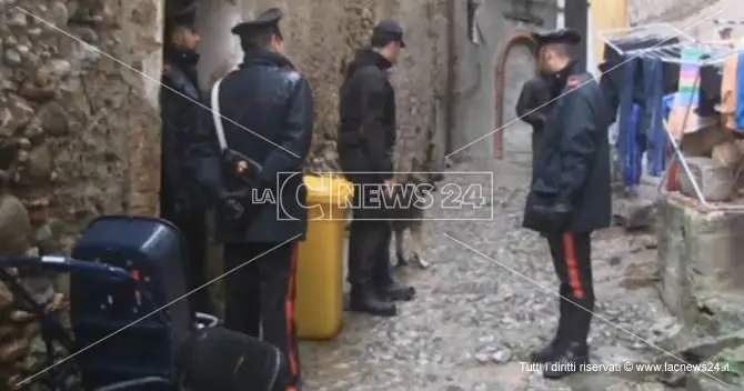 Cosenza, centro storico passato al setaccio dai carabinieri (VIDEO)