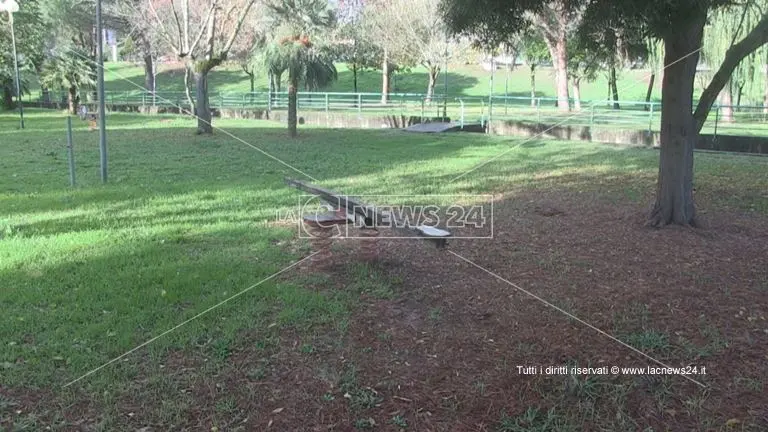 Degrado al Parco Robinson di Rende, scatta la bonifica