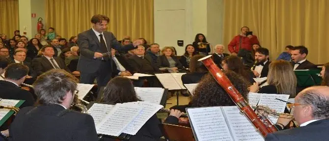 Nicotera, sinfonia per fiati (VIDEO)