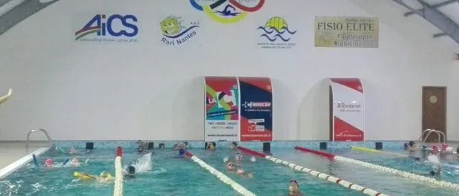 Dopo la festa si nuota davvero: la piscina di Vibo Marina avvia i corsi