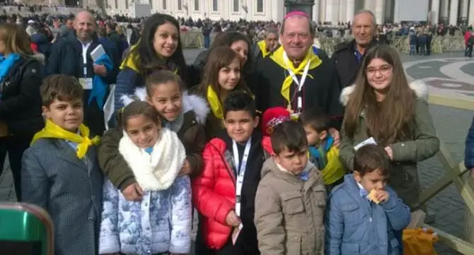 I bambini diabetici incontrano il Papa. Il vescovo di Locri: «Avanti senza paura»