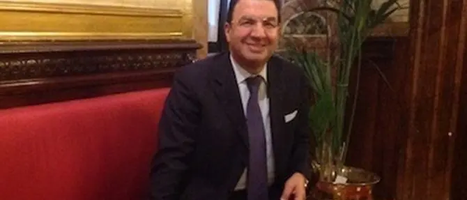 Ospedale Locri, Gentile risponde a Calabrese: «Pieno sostegno, chiederò al ministro di incontrare i sindaci»