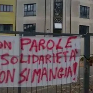 Mancano gli stipendi, tirocinanti in protesta al Parco delle Serre