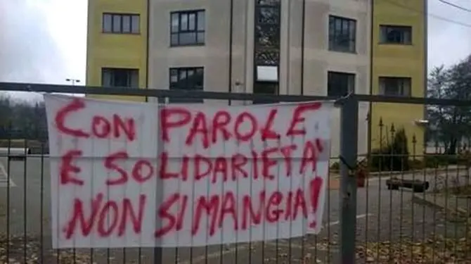 Mancano gli stipendi, tirocinanti in protesta al Parco delle Serre