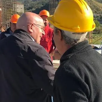Scuole sicure, il tour di Oliverio per visitare gli istituti oggetto dei lavori (VIDEO)