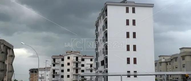 Lamezia, stilata la graduatoria per le case di via Cianflone che fanno gola agli occupanti abusivi