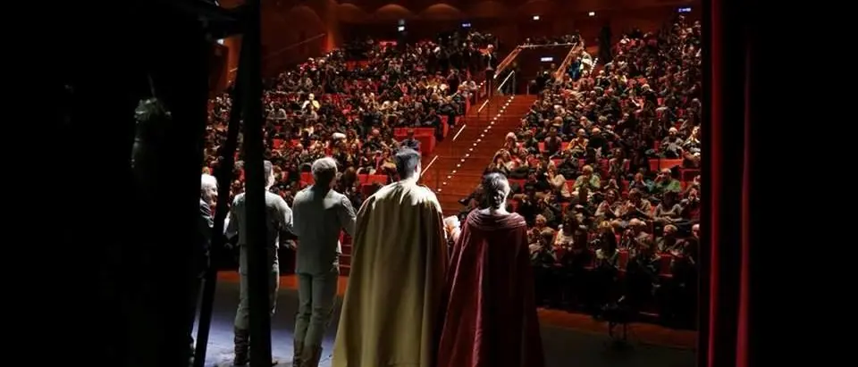 L'Enrico IV di Cecchi affascina il pubblico del Tau