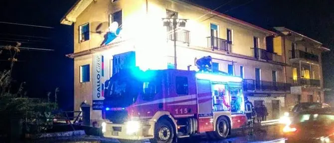 In fiamme un'abitazione di Belvedere Marittimo