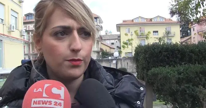 Dalila Nesci ispeziona il reparto di Ginecologia di Vibo: «Si dimettano tutti i vertici» (VIDEO)