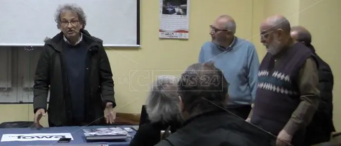 Con una ‘lectio magistralis’ di Rebuzzini approda a Lamezia il progetto “Prima Leggiamo...Poi Parliamo di”