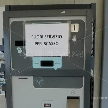 Lamezia, ennesimo furto con scasso ai danni della Progetto Sud