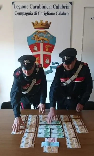 Sorpresi con tremila euro falsi, tre arresti a Corigliano