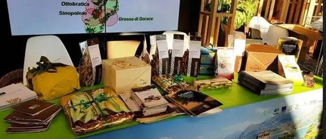 L’agroalimentare calabrese è molto… Fico: successo dello stand regionale alla fiera di Bologna