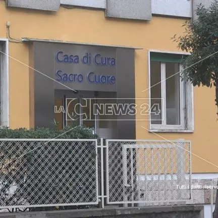 Aborti, la clinica Sacro Cuore continua a effettuare gli interventi (VIDEO)