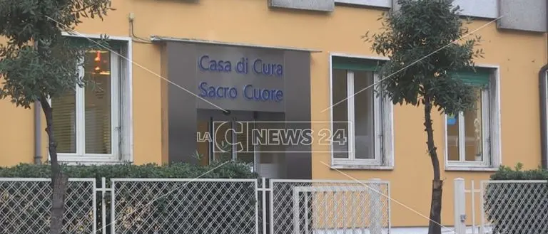 Aborti, la clinica Sacro Cuore continua a effettuare gli interventi (VIDEO)