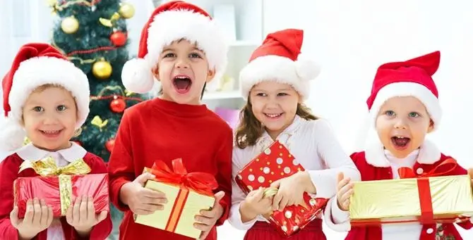 A Natale ti sveni per regali costosi, ma poi per loro conta solo il peluche comprato dai cinesi