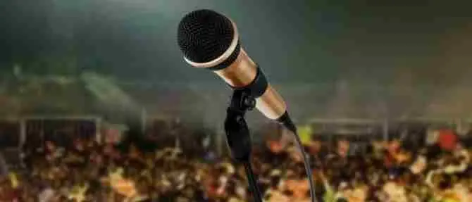 TERRAMARA | L'imitatore di Renato Zero imposto dal clan all'estate taurianovese