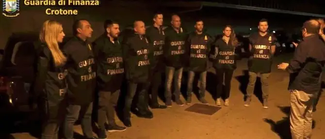 Sgominata associazione a delinquere, arresti nel Crotonese (VIDEO)
