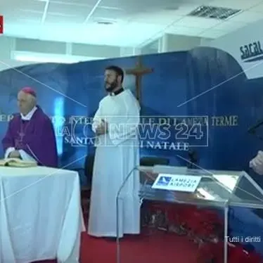 Il vescovo Cantafora celebra messa in Sacal. De Felice: “Staremo vicini ai lavoratori e alla città di Lamezia Terme” (VIDEO)