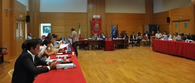 Lamezia, le frequentazioni pericolose dei consiglieri che hanno portato allo scioglimento