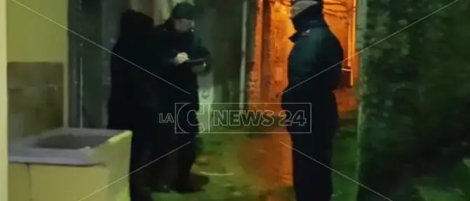 Giallo a Sant’Eufemia d'Aspromonte, 50enne trovato cadavere nella vasca da bagno (VIDEO)
