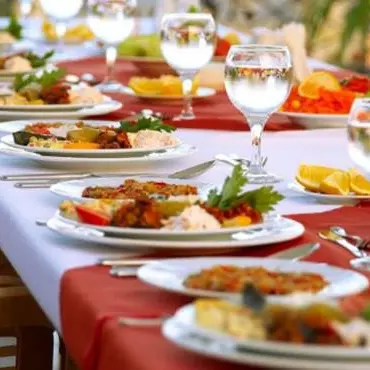 Capodanno di sprechi: nella spazzatura 20milioni di euro