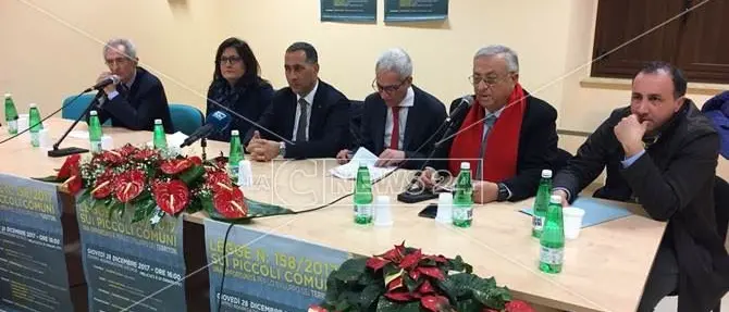 A Dinami, nel Vibonese, si guarda al futuro dei piccoli Comuni. Nasce l’asse Censore/Cavallaro? (FOTO)