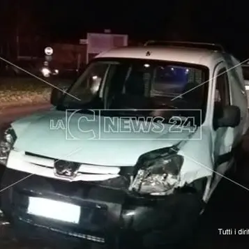 Incidente sulla statale 107, due feriti