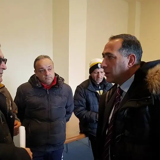 LSU-LPU MONTEROSSO | Censore: “Se il Sindaco non firma i contratti passerò la notte di Capodanno con i lavoratori”