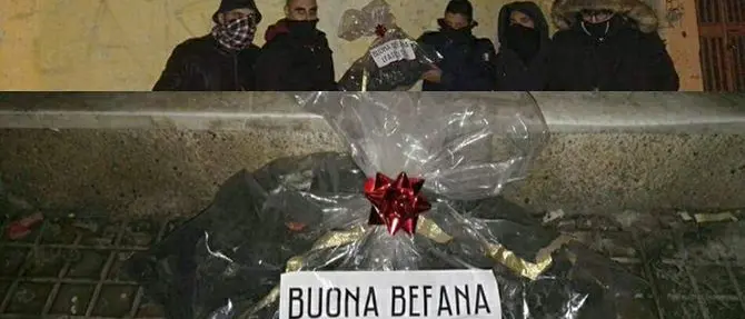 Torna la “Befana fascista” e consegna cenere e insulti al Pd di Crotone