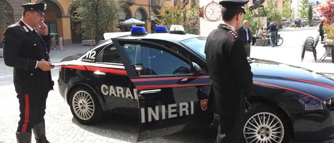 Luzzi, calci e pugni per futili motivi: deferito dai carabinieri