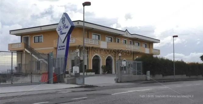 Lamezia, chiusa la casa funeraria Croce Rosa Putrino (VIDEO)