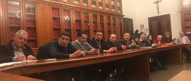 Lsu-Lpu, la Regione riconosce i dubbi dei Comuni ribelli che per ora non rinnovano i contratti di lavoro