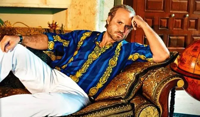 I Versace contro la fiction sull'omicidio dello stilista reggino: inesattezze e falsità