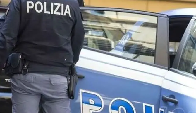 Stupro di Melito, reintegrato in servizio il poliziotto che consigliò al fratello di tacere