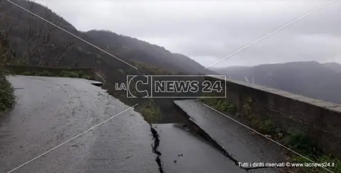 Frana a Bagnara, ripristinata la circolazione sulla statale 18