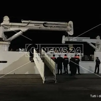 Sbarco a Crotone: 277 profughi, tra cui 70 minori, soccorsi nel mar Ionio