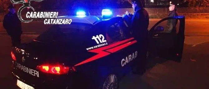 Catanzaro, violazione degli obblighi di dimora: tre arresti