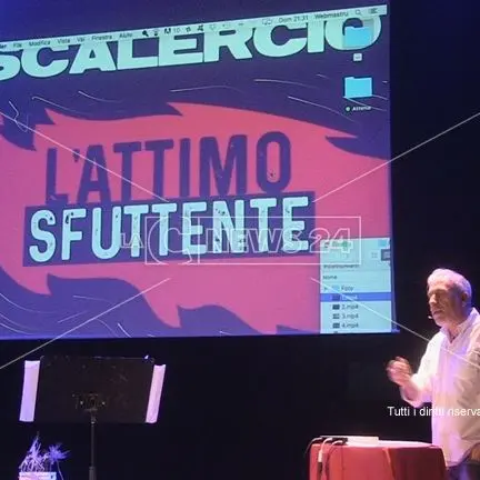Cosenza, “L'attimo sfuttente” fa il pieno di consensi (VIDEO)