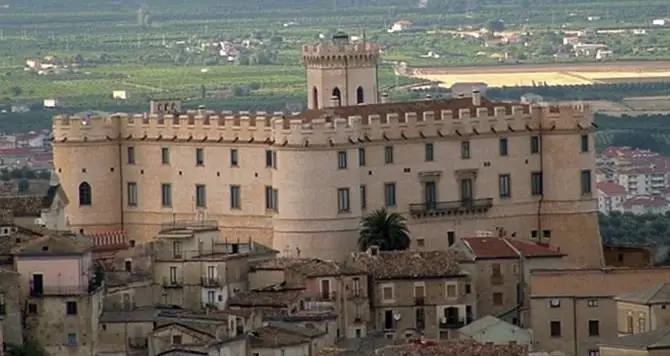 Corigliano: al Castello ducale concerto per pianoforte a quattro mani