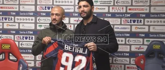 Nuovo rinforzo per il Crotone, presentato Benali